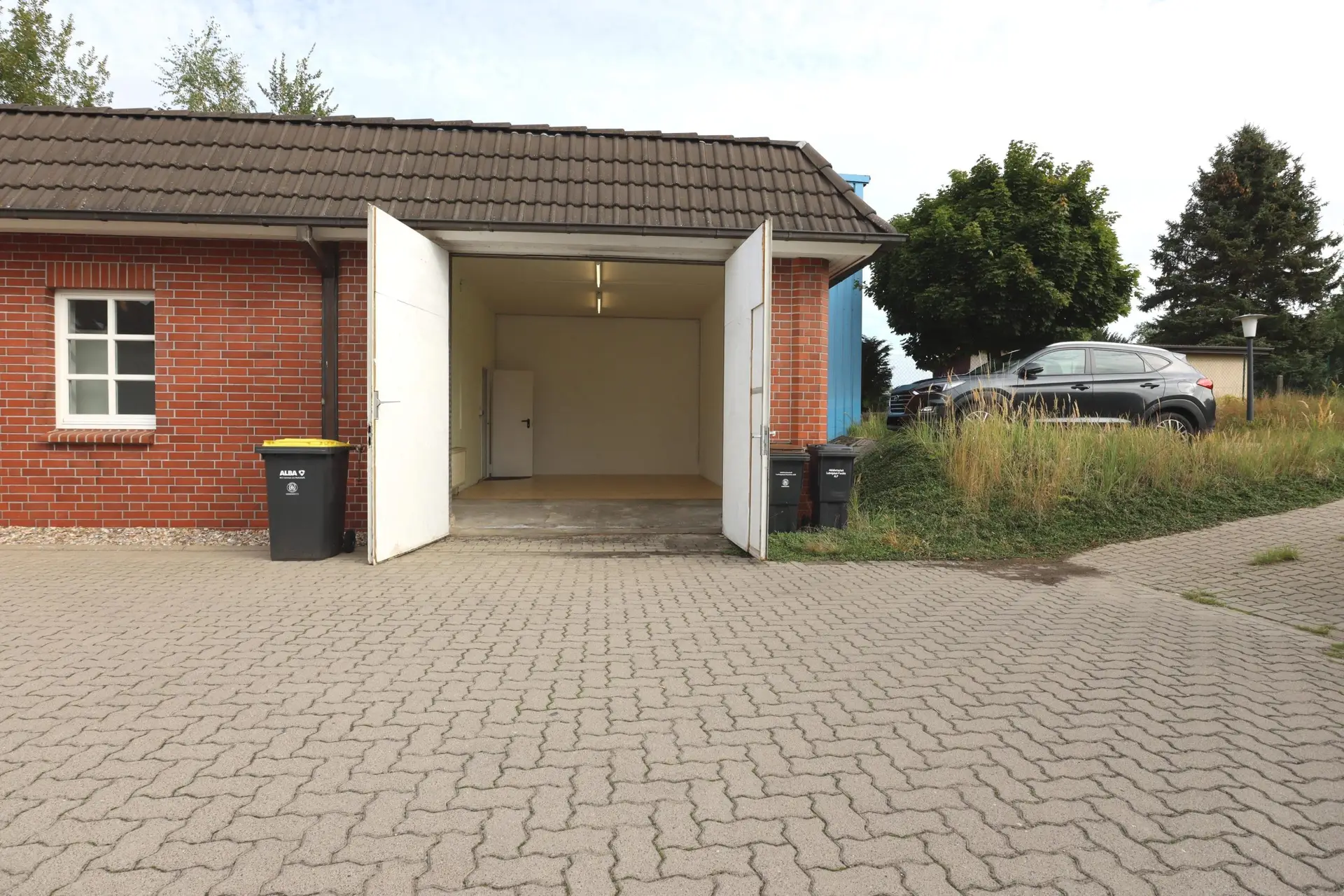 Garage im Flachbau