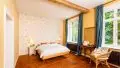 Schlafzimmer im EG mit Einbauschrank