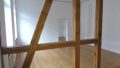 Blick von der Küche ins Wohnzimmer